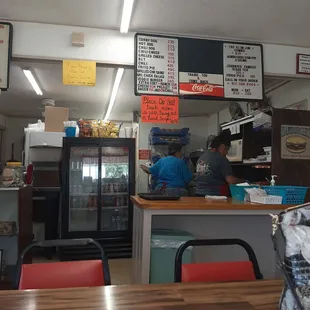 the inside of a fast food restaurant