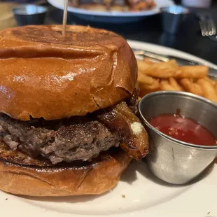 Bacon Bourbonator Burger