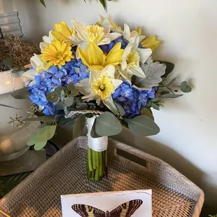 Spring bridal bouquet!