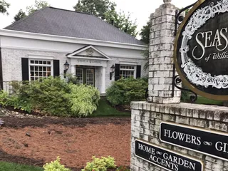 Seasons Of Williamsburg Flowers & Gifts