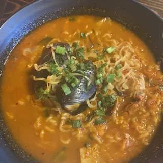 THURSDAY - GUMBO RAMEN