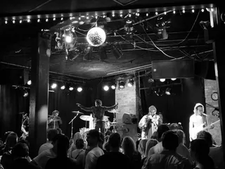 Bunker's Music Bar & Grill