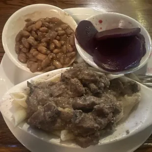 The stroganoff. It was good. Good lunch special.