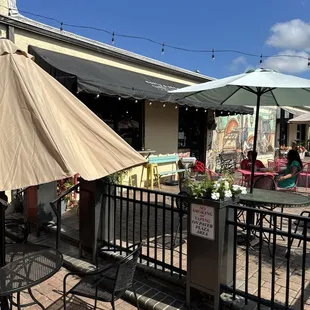 Outside of Morty &amp; Edna's