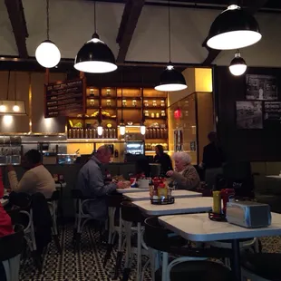 sushi and sashimi, interior