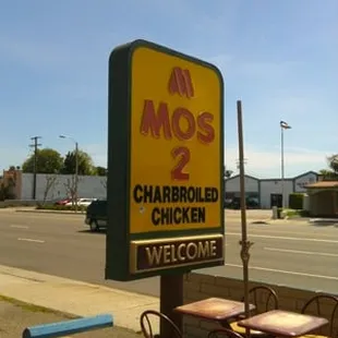 we tried sitting at that unshaded table and couldn't due to sun exposure.