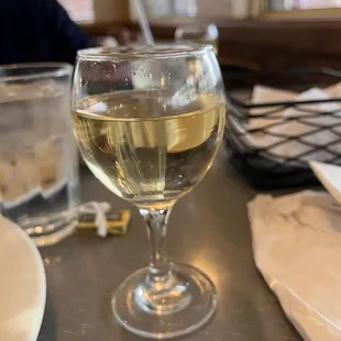 Wine in cordial glas