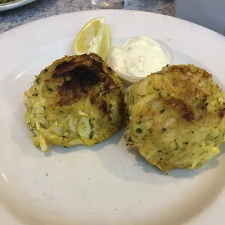 Fresh Backfin Crab Cake Sandwich