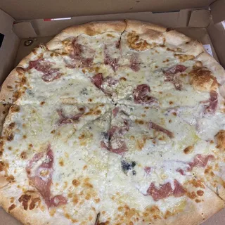 4-Cheese Prosciutto de Parma Pizza