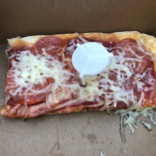 Slice of pep and cheese