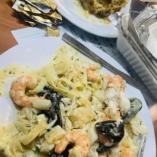 Seafood Alfredo