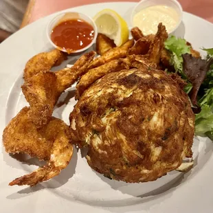 Jumbo Lump Crab Cake &amp; 6 Fried Shrimp