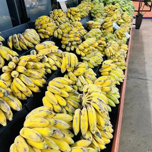Mini bananas.