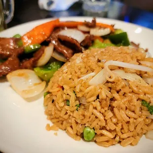 Pepper steak with onions and fried rice