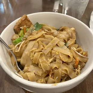 tofu pad see ew