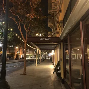 the outside of the restaurant