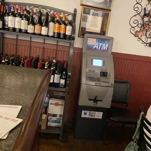 Cash only, so they have an ATM. They can also do Venmo.