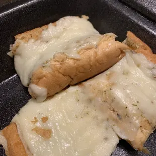 Garlic cheese bread