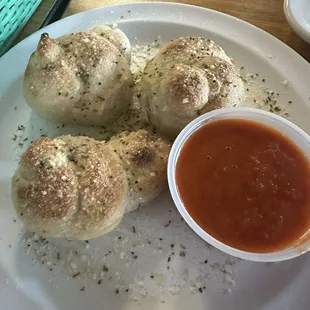 Garlic knots are on point! Really minced garlic