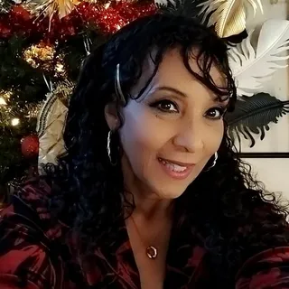 Lisa L.