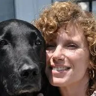 Gina R.
