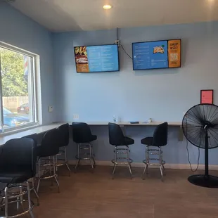 very clean restaurant