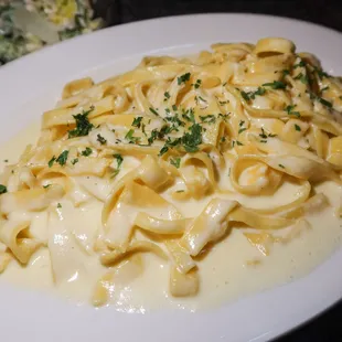 pasta dish, pasta, food