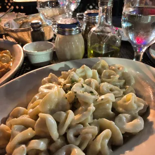 Tortellini Alfredo