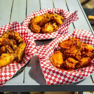 bbq wings, chicken wings and fried chicken, fried chicken wings, chicken, chicken wings, food, poultry, bbq chicken, fried chicken