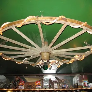 I love this light fixture