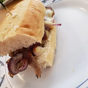 Half roast beef sandwich - awesome bread!