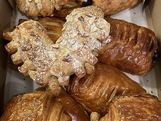 Two Ladds Bakery
