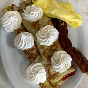 Here is our For Mom Meal. This person added some fruit to the Swedish Pancakes for a sweet treat.