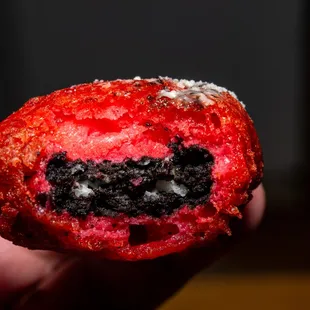 Red Velvet Oreo Bombs, not worth the wait. (keepsmilingphoto.com)