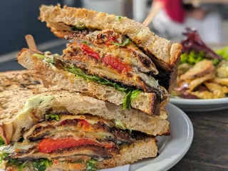 Juno's Kitchen & Delicatessen