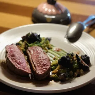 ROASTED MARY&apos;S FARM DUCK BREAST