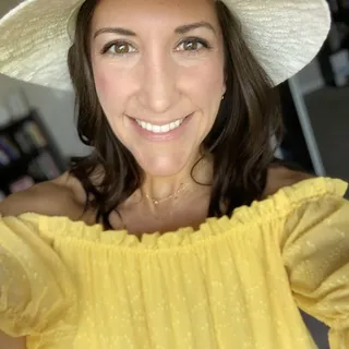Lindsey B.