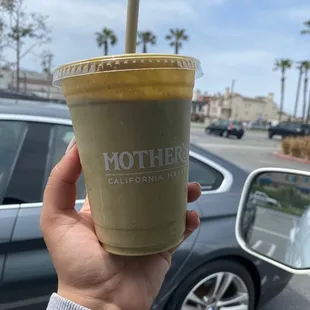 Peanut butter and jelly smoothie with spinach