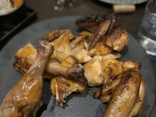 34 Restaurant & Bar