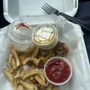 I ate the fish and some fries are left.