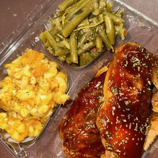 Barbecued turkey wings