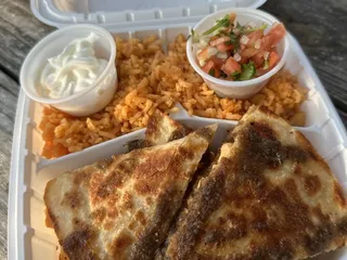 M & M Plus Catering Food Truck