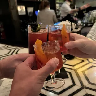 Negroni and mocktail.