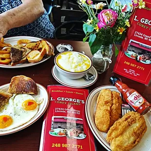 chicken wings and fried chicken, food