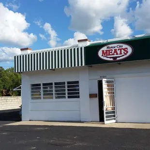 Store front... Opening July 1st is all goes well!!!