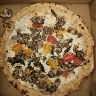 Delicious COLD pizza