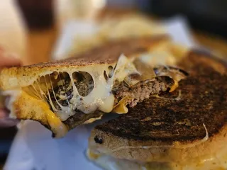 The Pint and Brew - Downtown Tampa