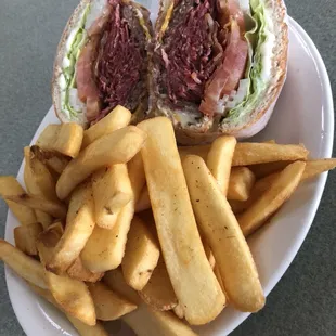 Super bacon cheeseburger burger deluxe