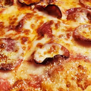 Small hand tossed pepperoni with parmesan crust