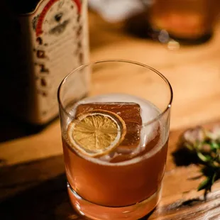 oysters and mussels, drink